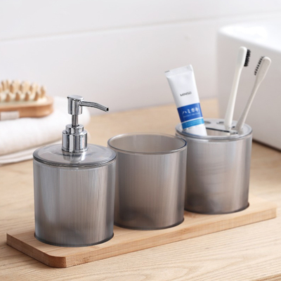 Set de Baño con Base de Madera 